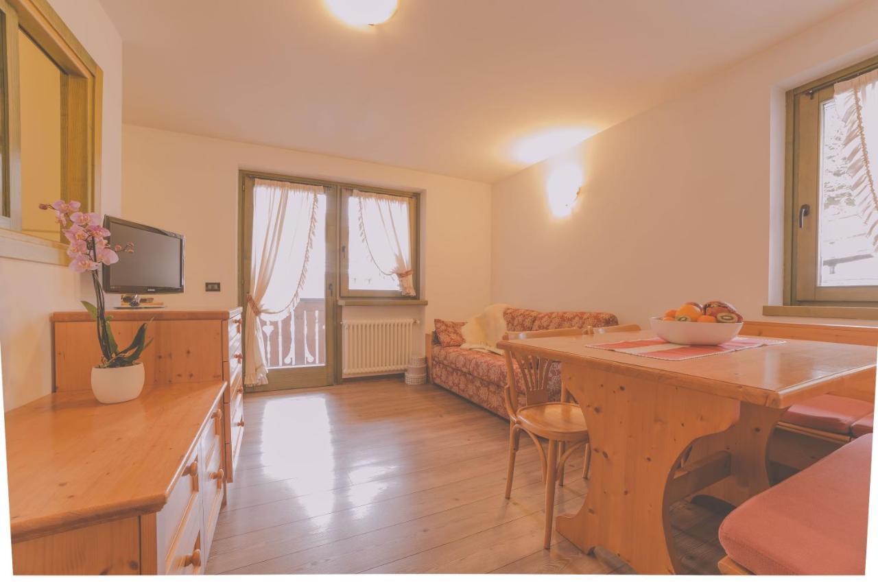 Rta Torre Del Brenta Aparthotel มาดอนนาดีกัมปิโญ ภายนอก รูปภาพ